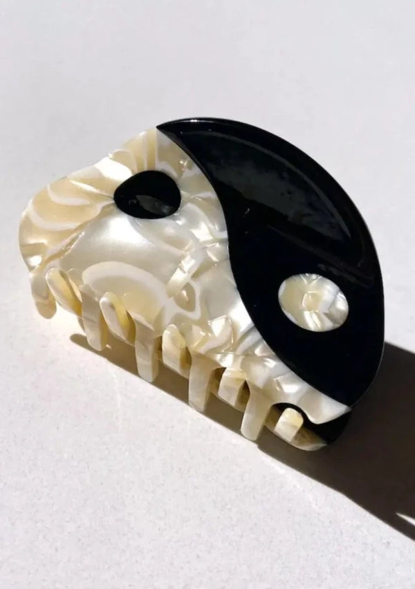Yin Yang Hair Claw