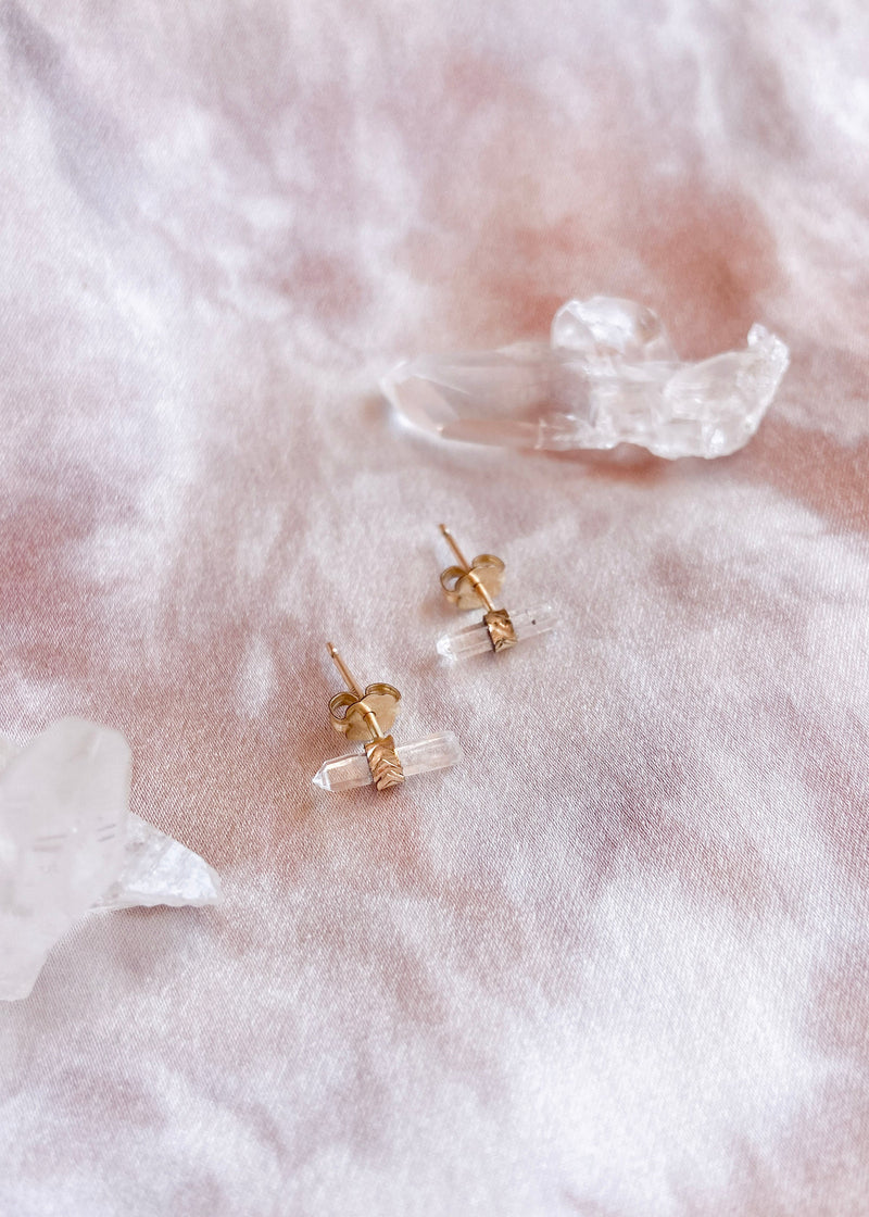 Quartz Manifest Arrow Studs
