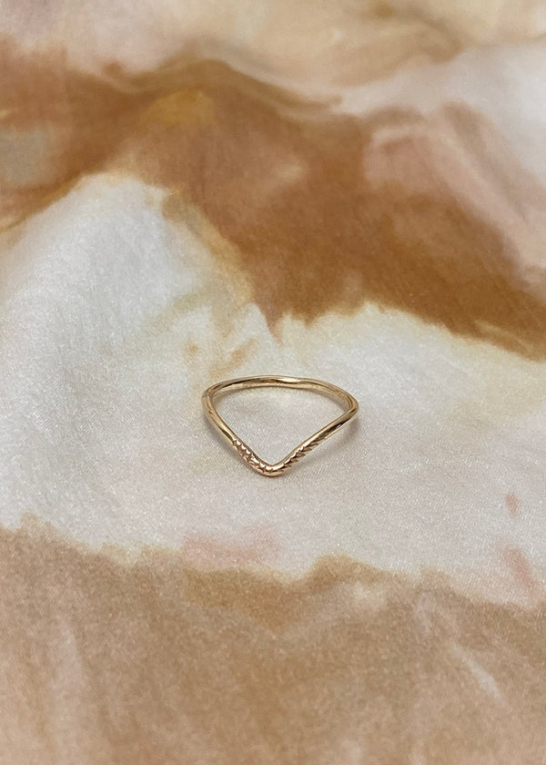 Arrow Arc Ring