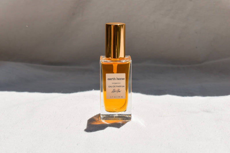 Earth Horse - Organic Perfume - Vetiver x Sandalwood x Amber