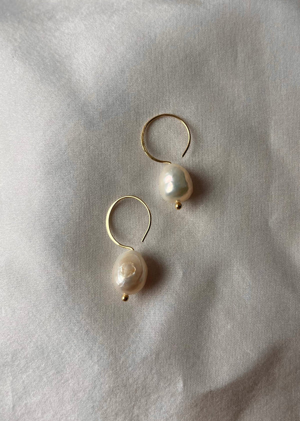 Plan Pearl Hoop Earrings