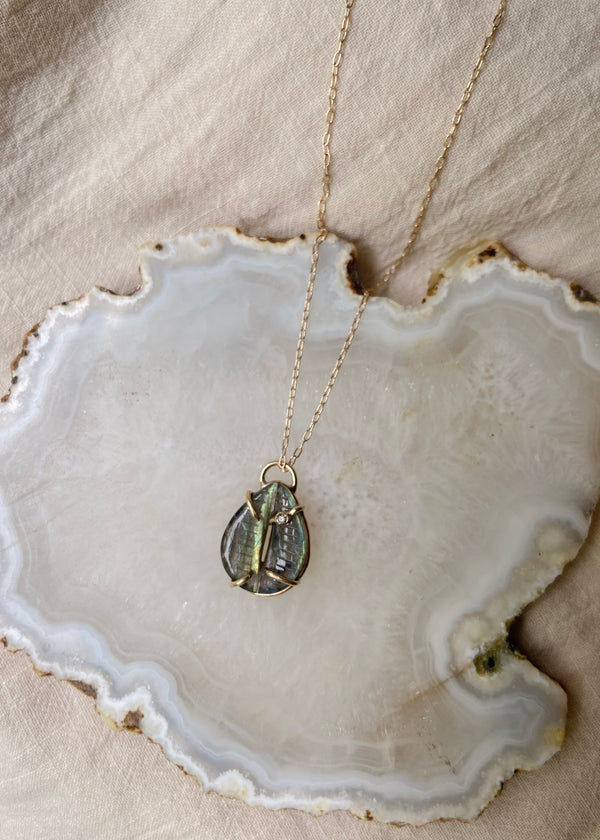 Labradorite Cowrie Necklace with adorned Diamond