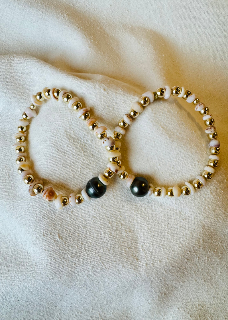 Millie Pico Hilo Puka Shell Bracelet
