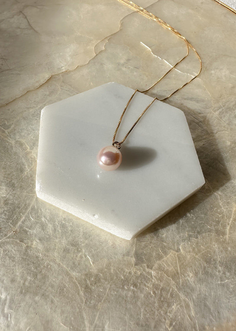 Freshwater Pearl on Adjustable Chain