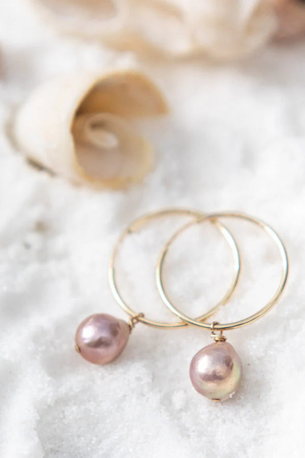 Freshwater Pearl on Endless Hoops