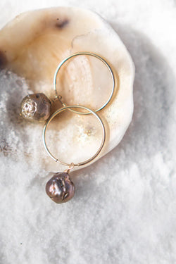 Freshwater Pearl on Endless Hoops