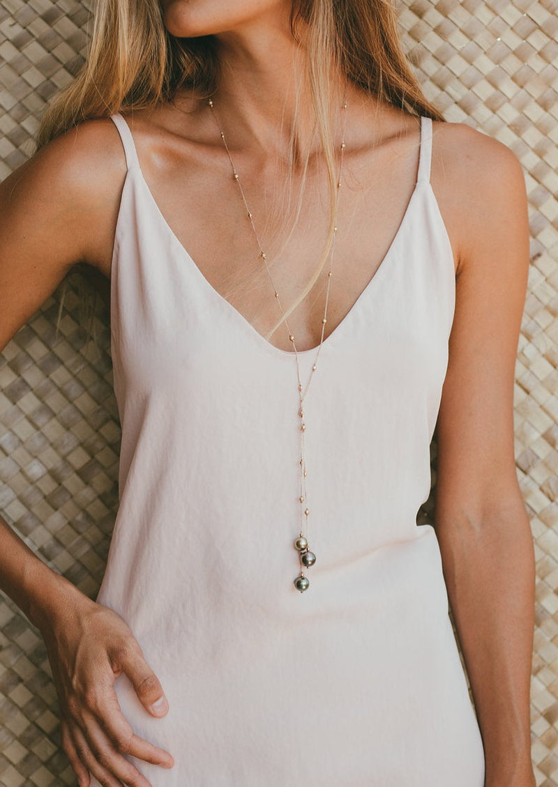 Long Lariat Metallic Necklace- 3 Tahitian Pearls