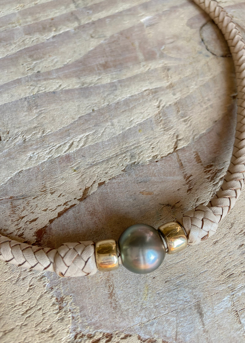 Maupiti Tahitian Pearl 14KT Leather Choker
