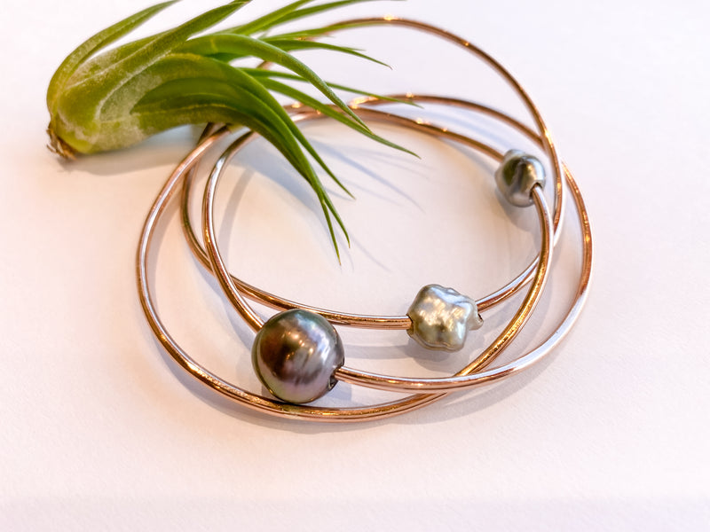 Wave Bangle Set with Pearls