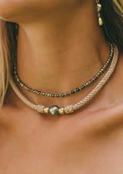 Maupiti Tahitian Pearl 14KT Leather Choker