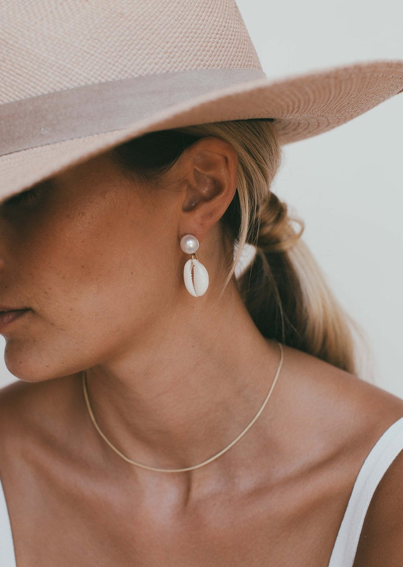 Freshwater Pearls & Cowrie Studs